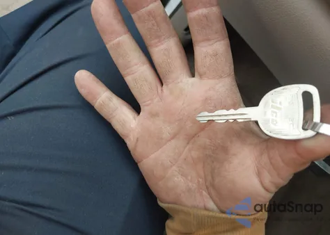 2005 Chevrolet Tahoe Ls z USA, uszkodzony, nr VIN 1GNEC13T65R267937